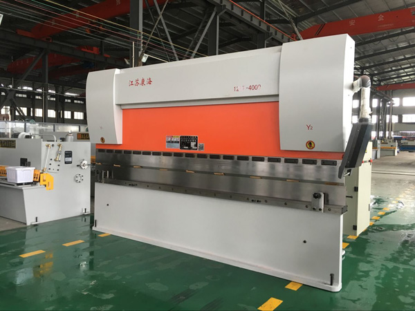 不鏽鋼(gāng)制品專用折彎機(jī)